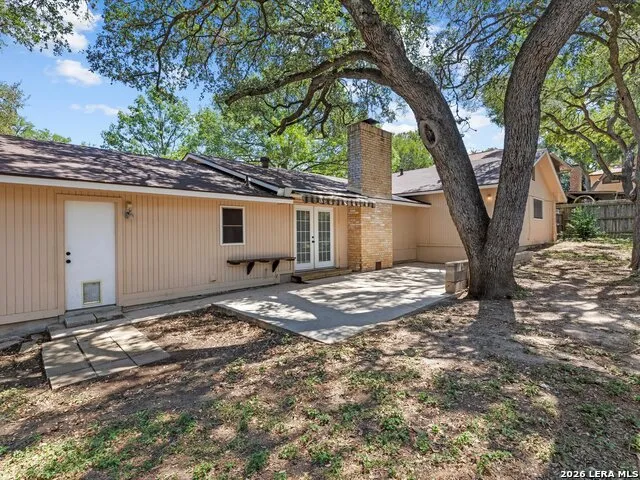 102 Mossridge Universal City, TX 78148