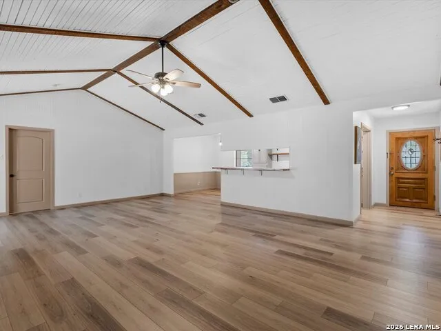102 Mossridge Universal City, TX 78148