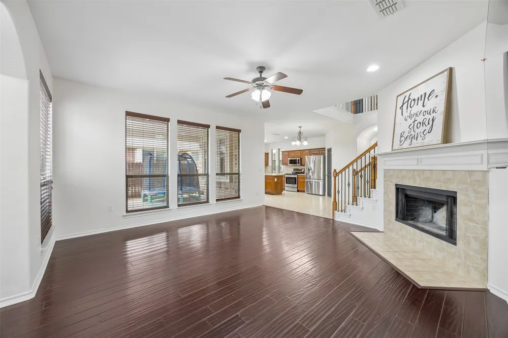 1121 Ponderosa Drive Aubrey, TX 76227
