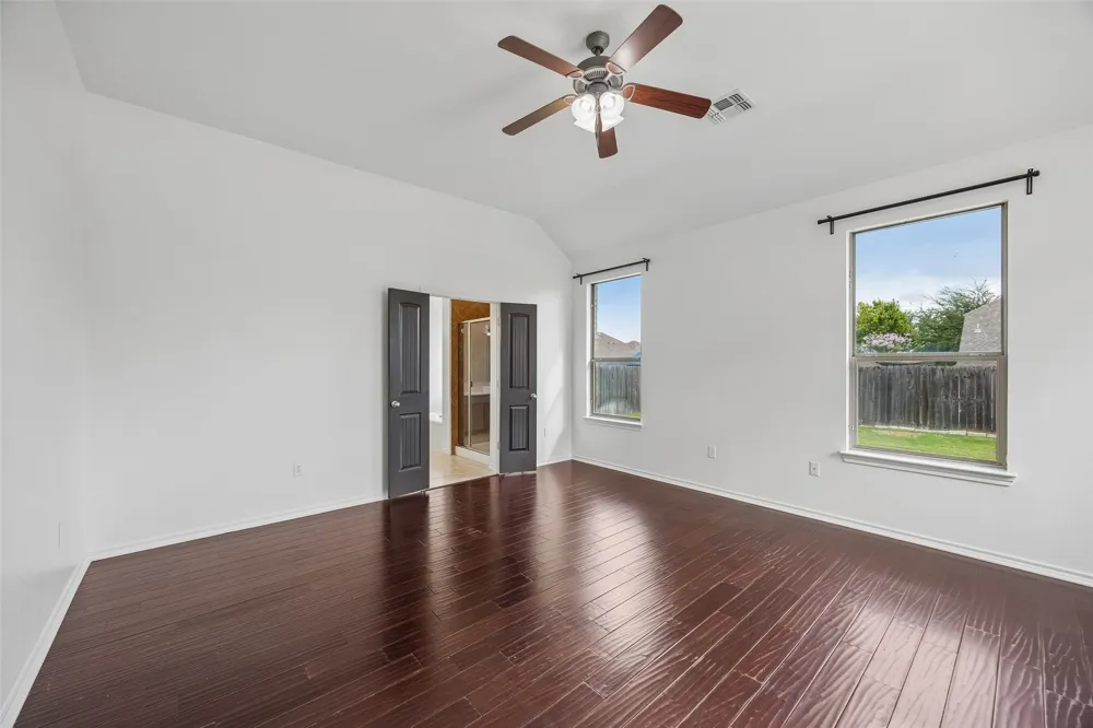 1121 Ponderosa Drive Aubrey, TX 76227