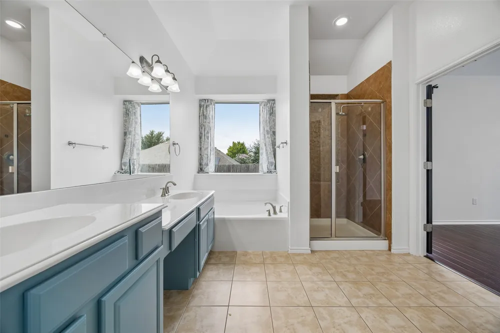 1121 Ponderosa Drive Aubrey, TX 76227
