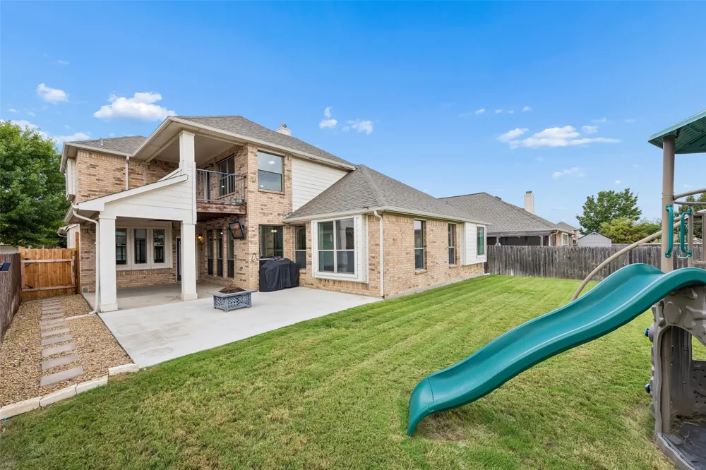 1121 Ponderosa Drive Aubrey, TX 76227