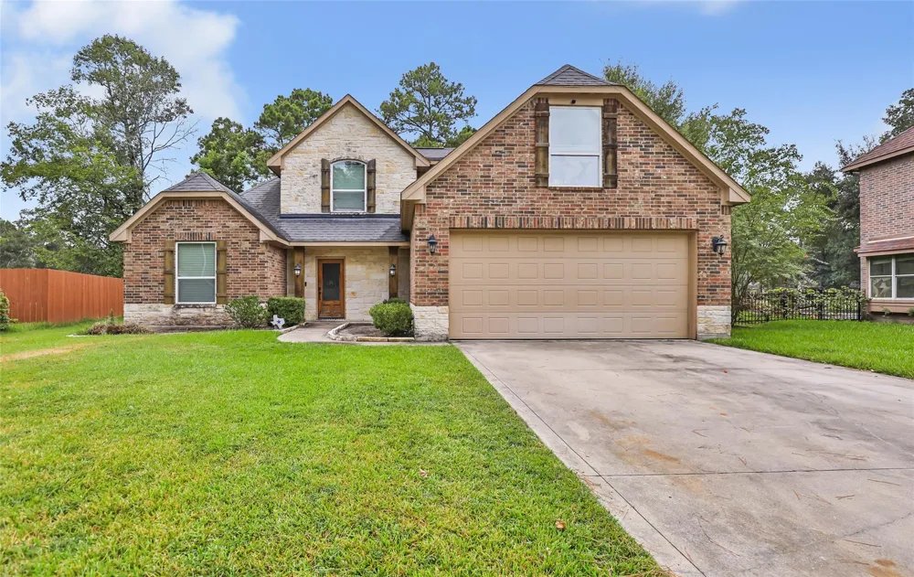 1922 Shark Court Crosby, TX 77532