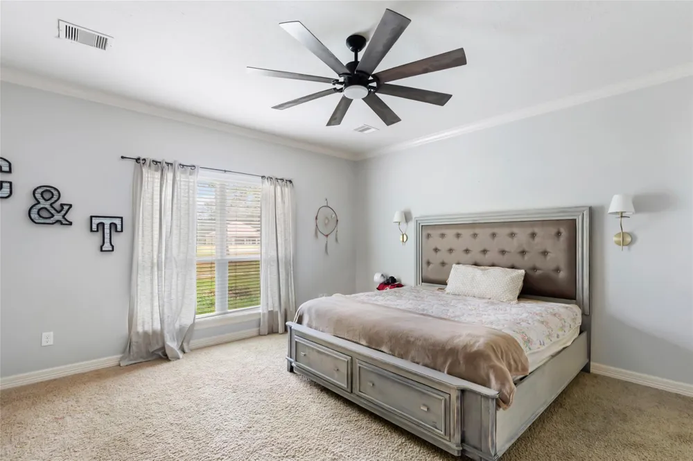 1922 Shark Court Crosby, TX 77532