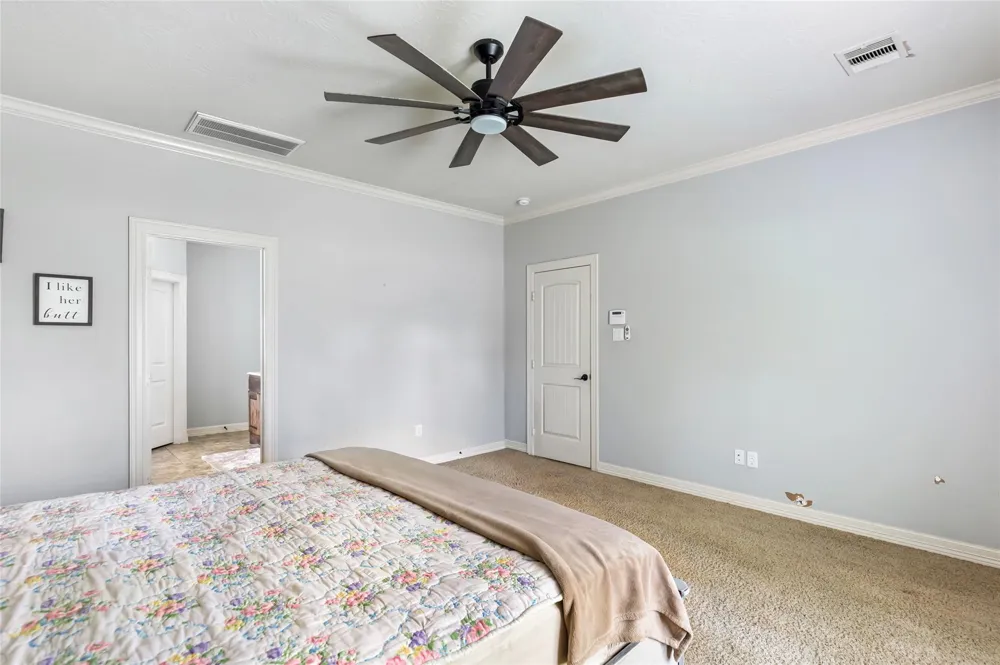 1922 Shark Court Crosby, TX 77532