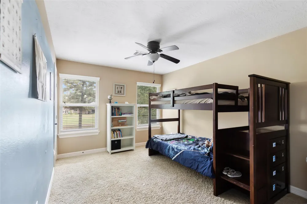 1922 Shark Court Crosby, TX 77532