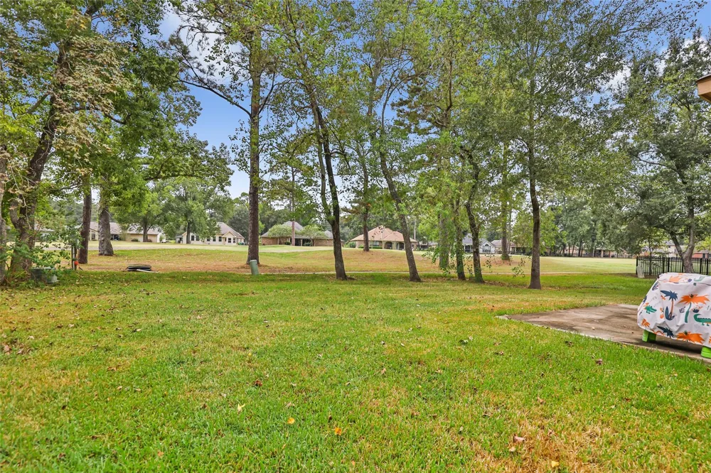 1922 Shark Court Crosby, TX 77532