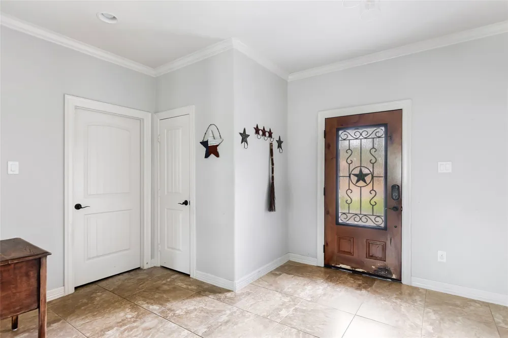 1922 Shark Court Crosby, TX 77532
