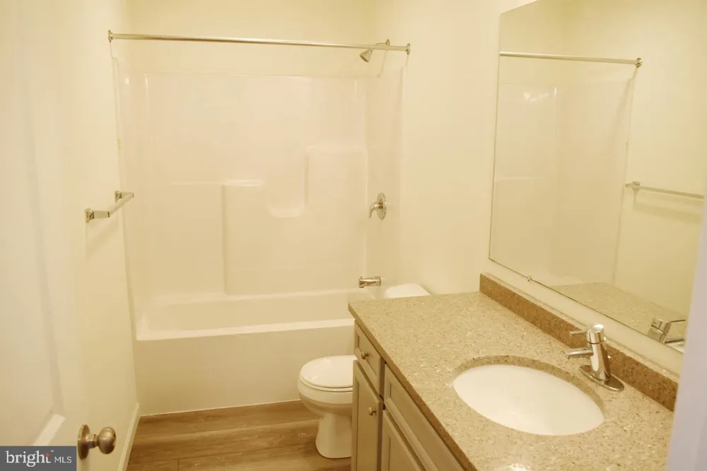 182 DELANO DRIVE Chambersburg, PA 17201