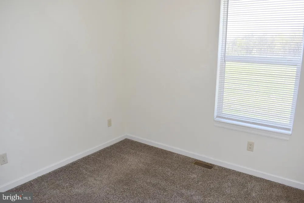 182 DELANO DRIVE Chambersburg, PA 17201