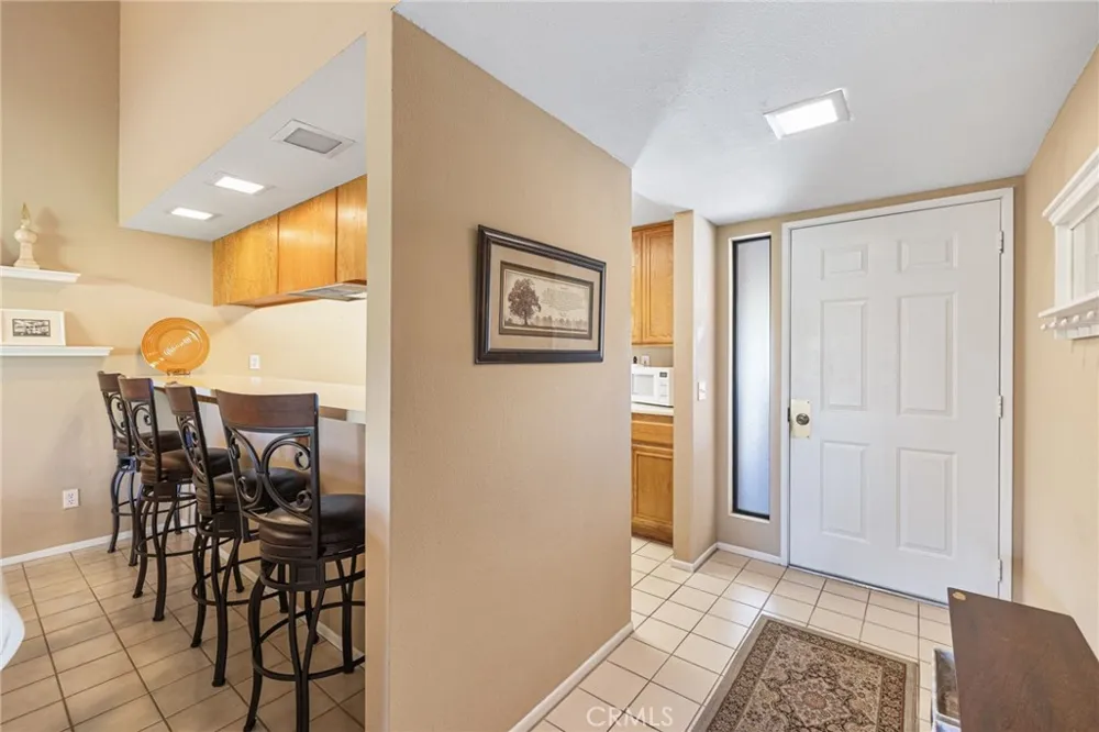 41631 Resorter Palm Desert, CA 92211