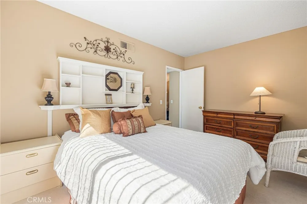 41631 Resorter Palm Desert, CA 92211