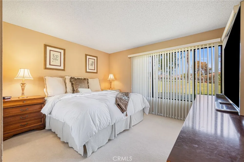 41631 Resorter Palm Desert, CA 92211