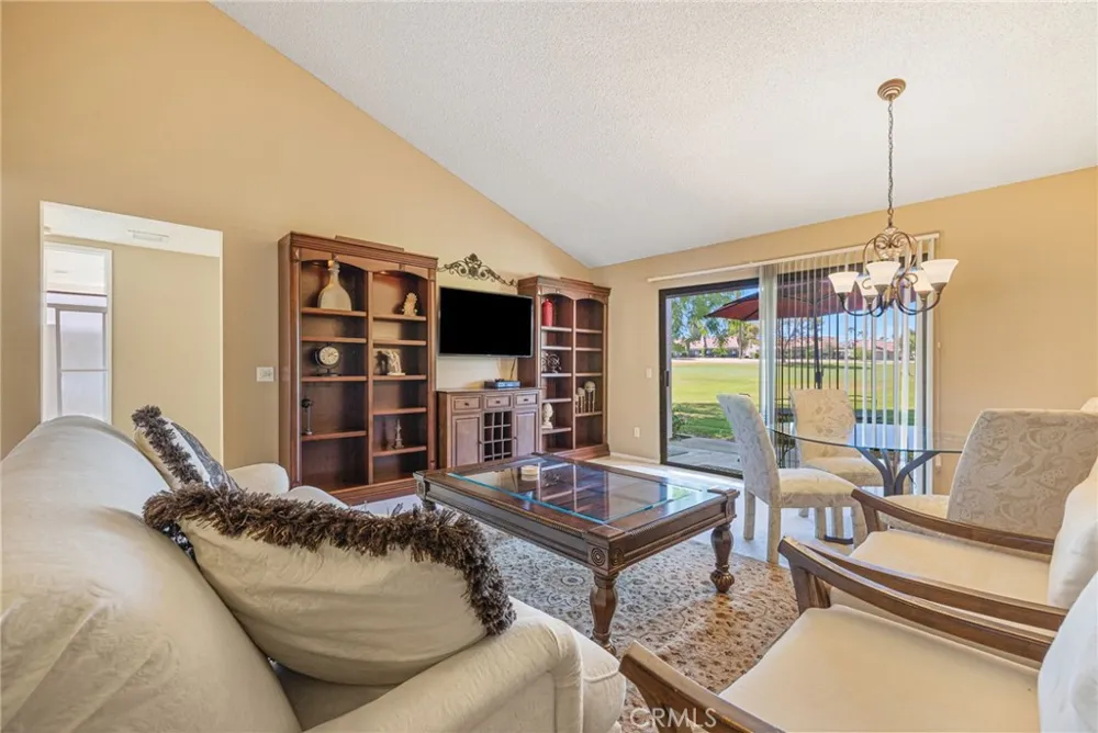 41631 Resorter Palm Desert, CA 92211