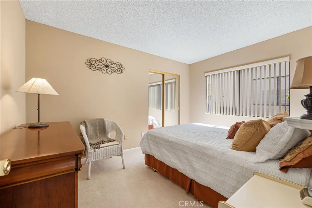 41631 Resorter Palm Desert, CA 92211