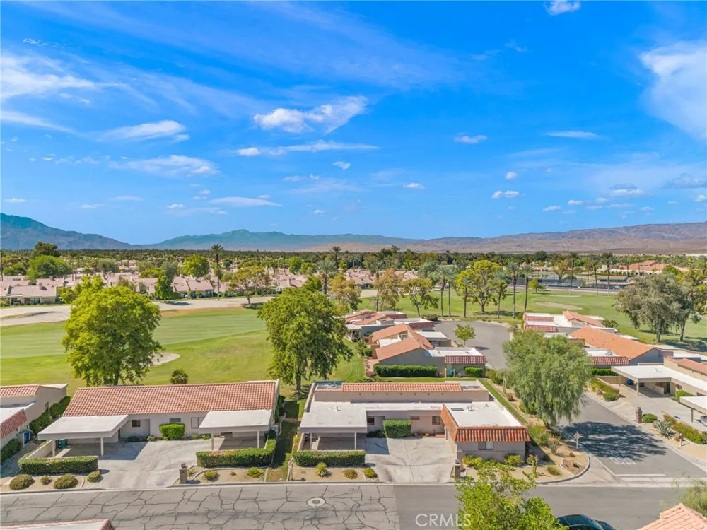 41631 Resorter Palm Desert, CA 92211