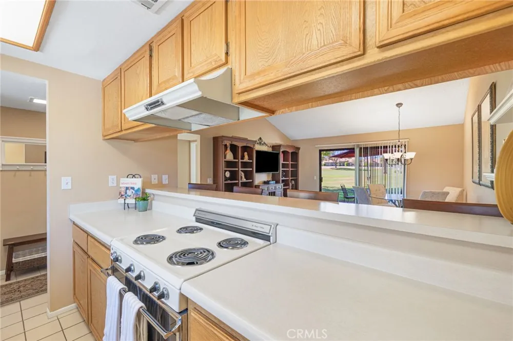 41631 Resorter Palm Desert, CA 92211