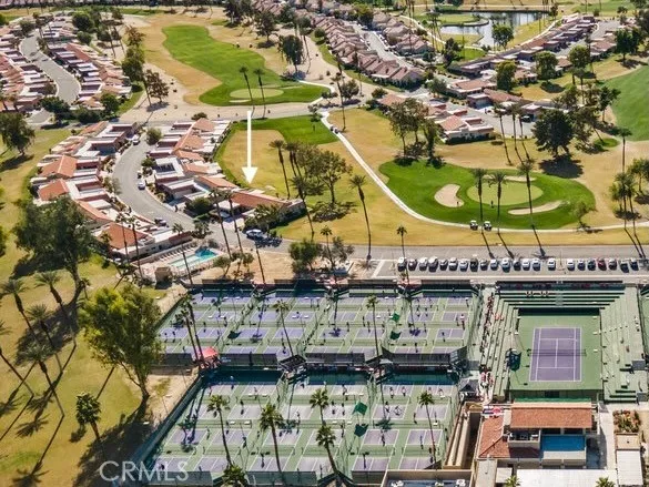 41631 Resorter Palm Desert, CA 92211