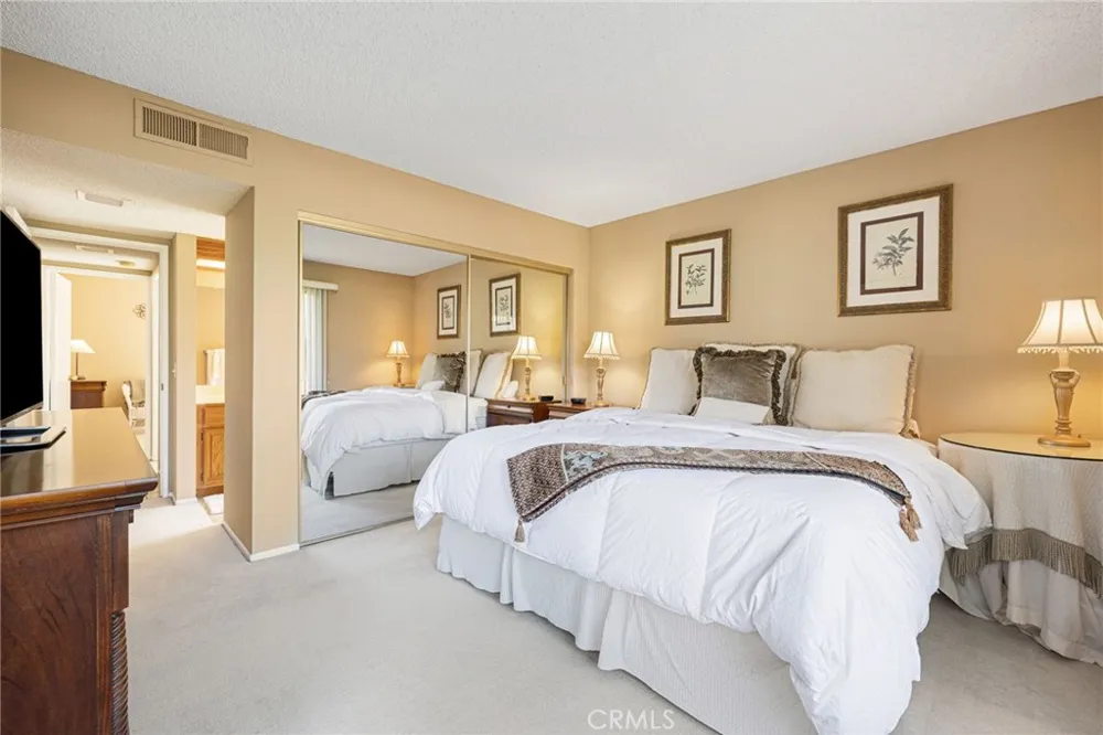 41631 Resorter Palm Desert, CA 92211