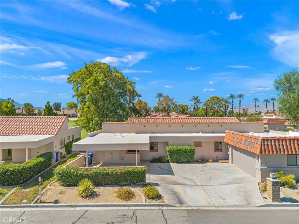41631 Resorter Palm Desert, CA 92211