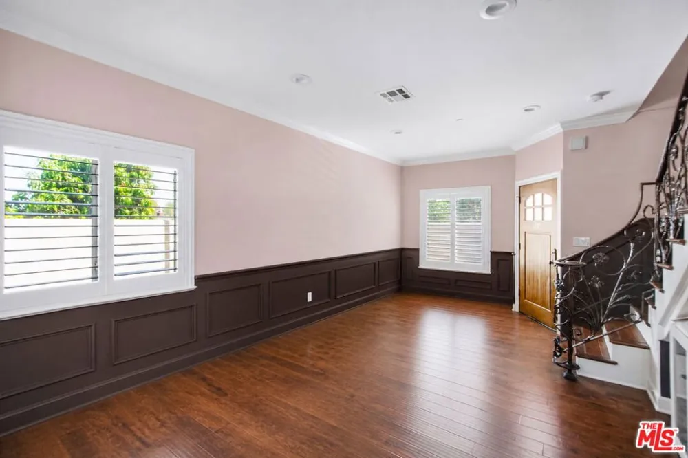 6522 Walker Avenue #7 Bell, CA 90201