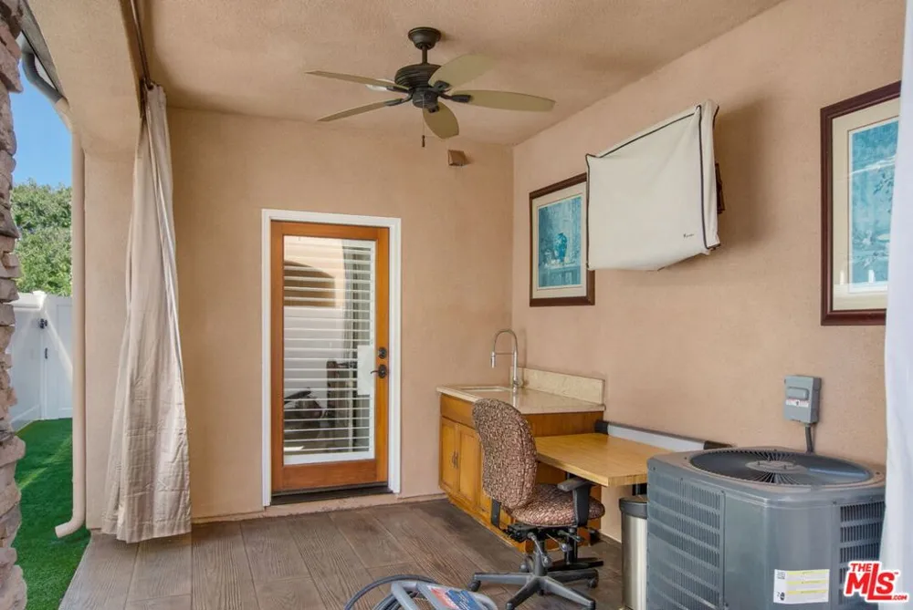 6522 Walker Avenue #7 Bell, CA 90201