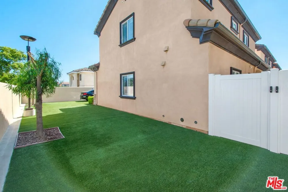 6522 Walker Avenue #7 Bell, CA 90201