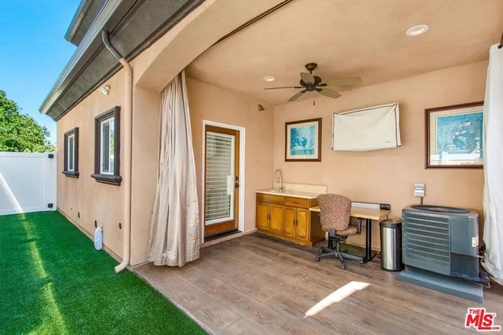 6522 Walker Avenue #7 Bell, CA 90201