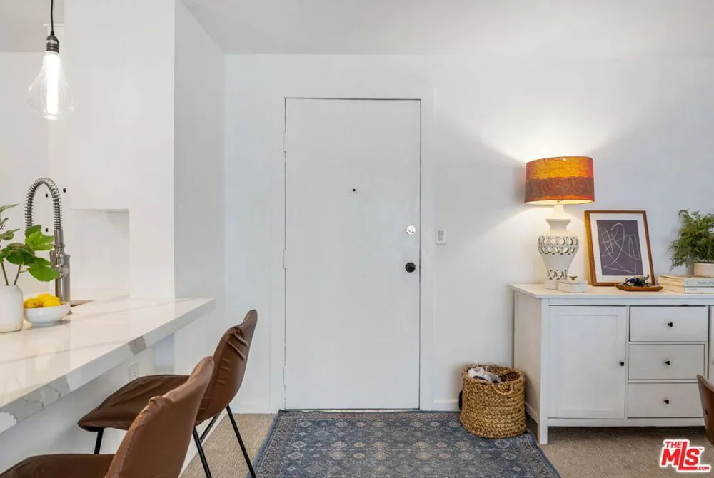 6375 Green Valley Circle #206 Culver City, CA 90230