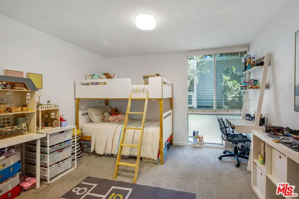6375 Green Valley Circle #206 Culver City, CA 90230