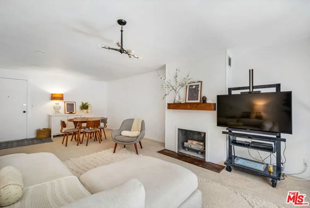 6375 Green Valley Circle #206 Culver City, CA 90230
