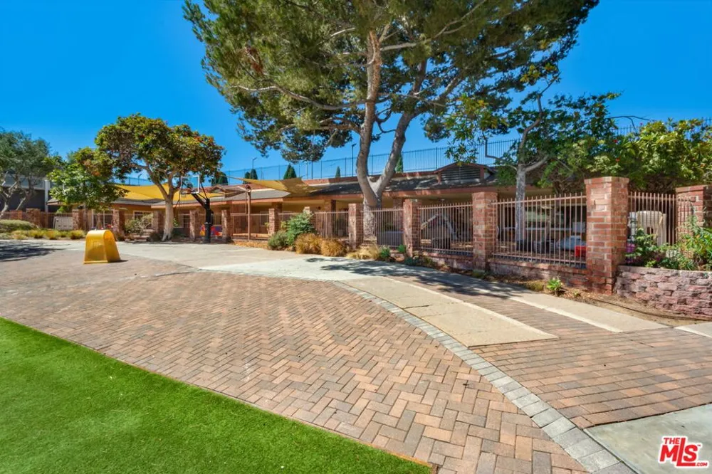 6375 Green Valley Circle #206 Culver City, CA 90230