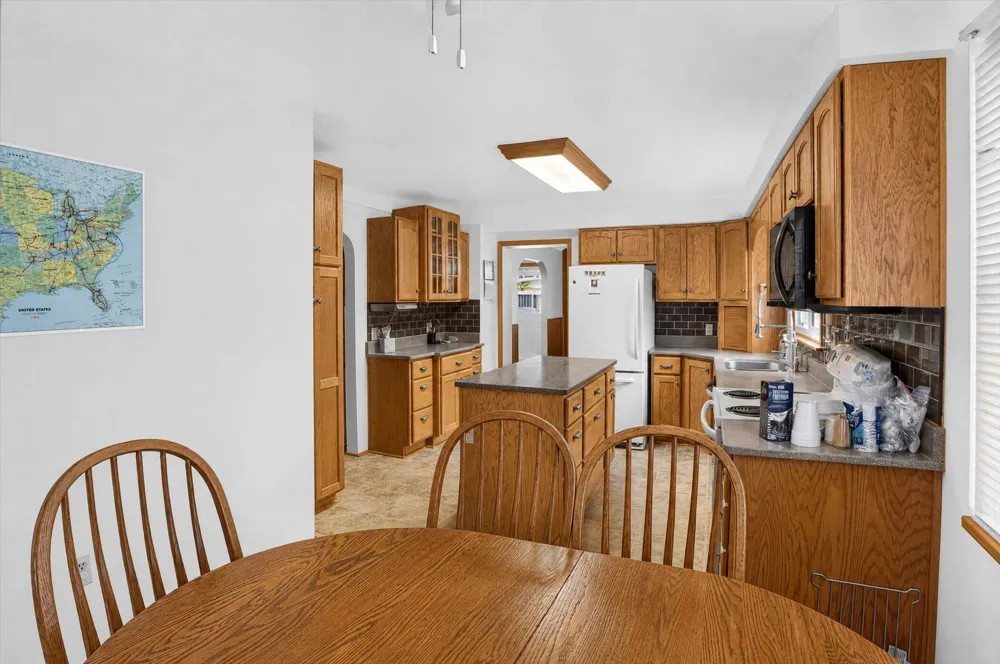 320 W Elizabeth Street Stockbridge, MI 49285