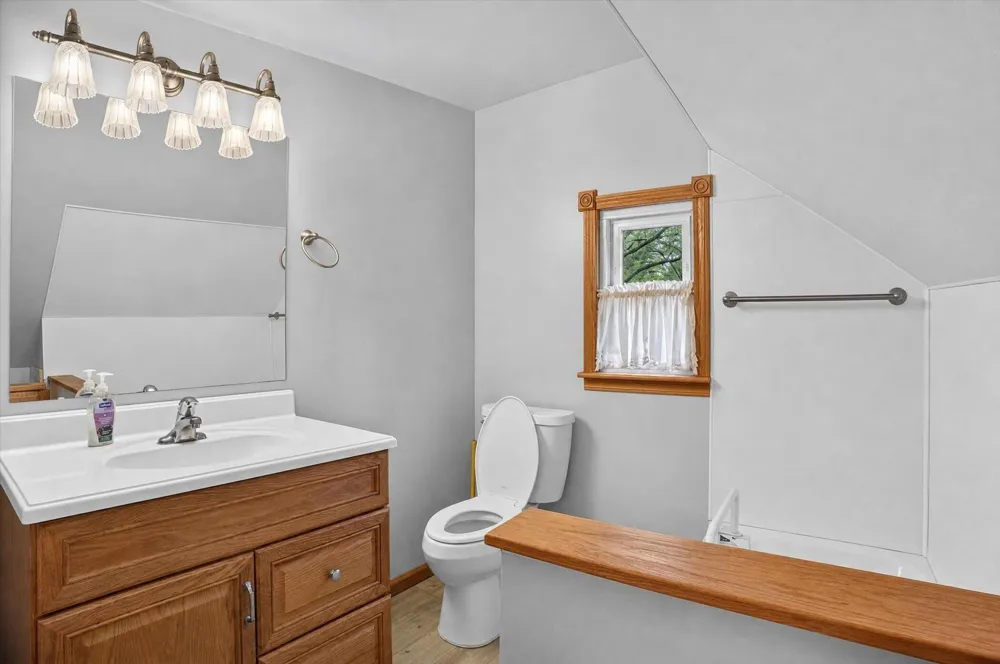 320 W Elizabeth Street Stockbridge, MI 49285