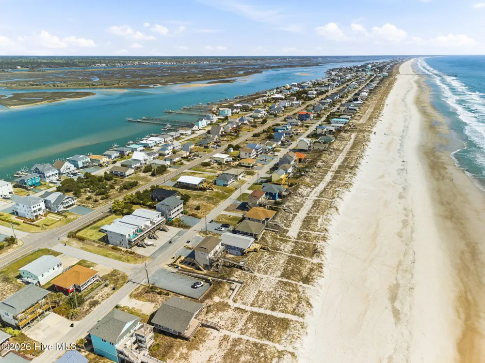 1332 S Anderson Boulevard Topsail Beach, NC 28445