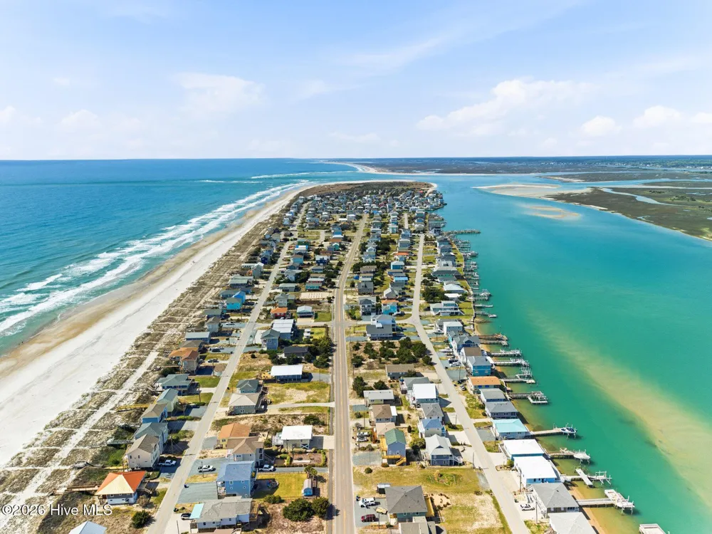 1332 S Anderson Boulevard Topsail Beach, NC 28445