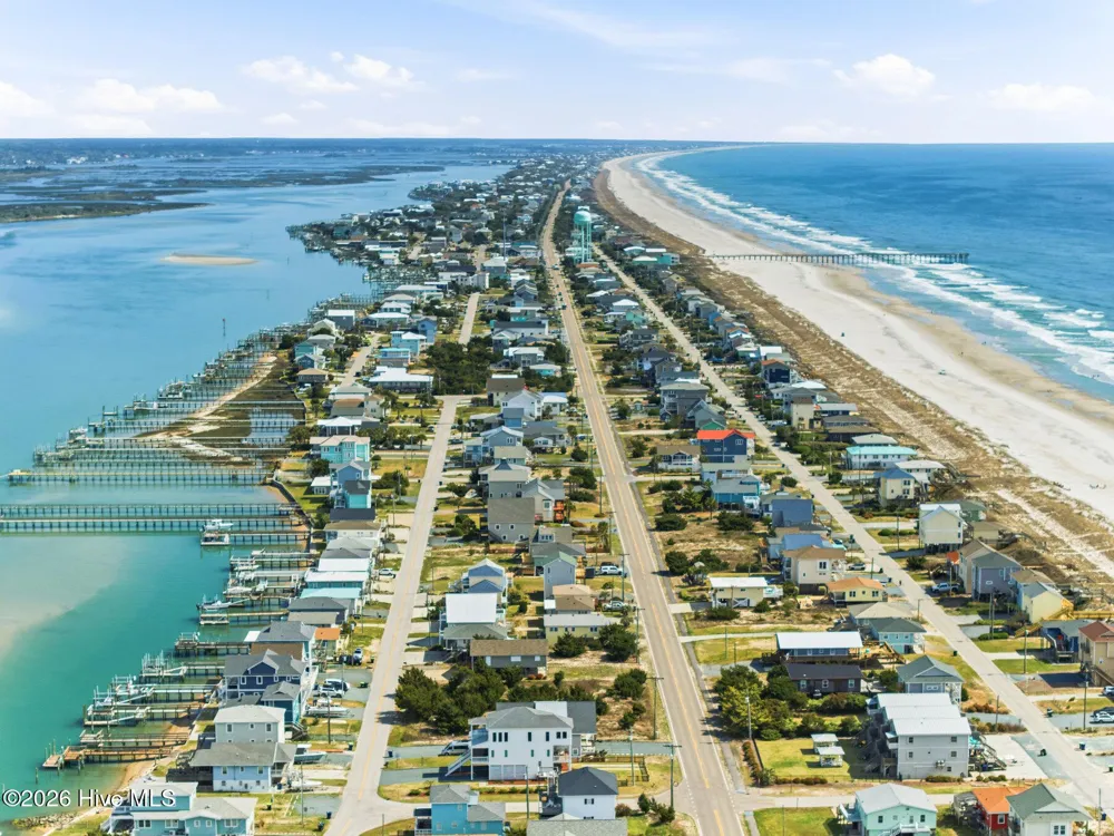 1332 S Anderson Boulevard Topsail Beach, NC 28445