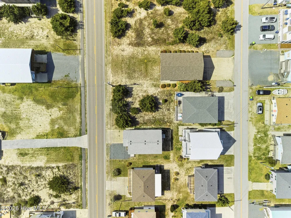 1332 S Anderson Boulevard Topsail Beach, NC 28445