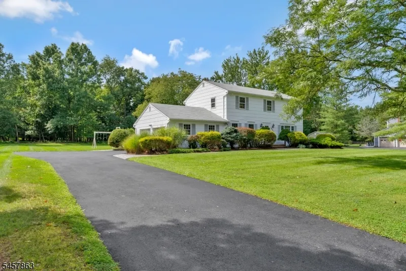 258 Dutch Farm Rd Bridgewater, NJ 08807