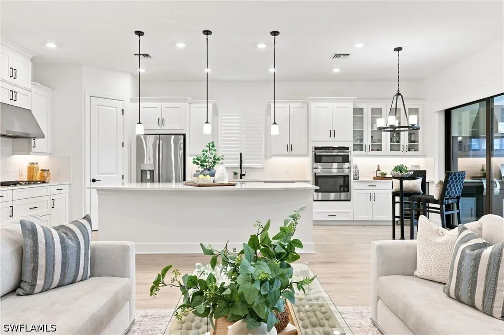 Triesta Lane Naples, FL 34114