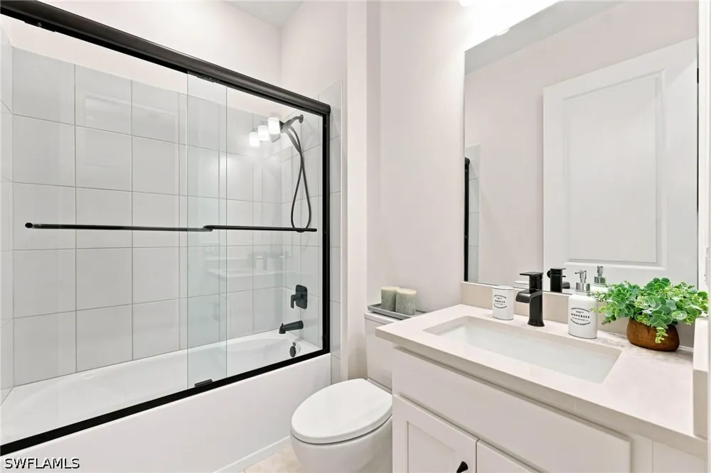 Triesta Lane Naples, FL 34114