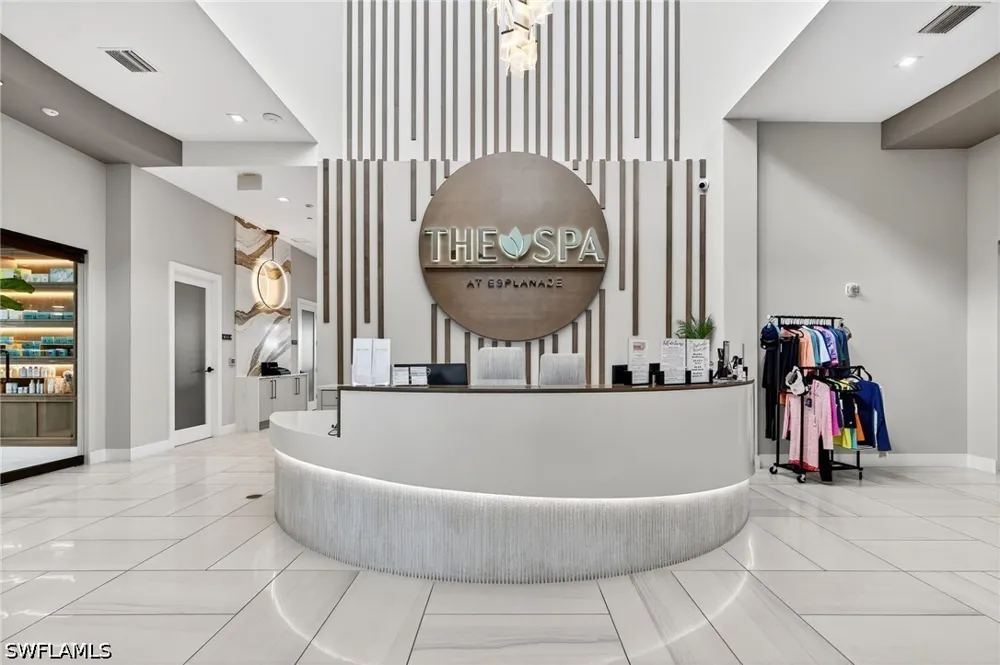 Triesta Lane Naples, FL 34114