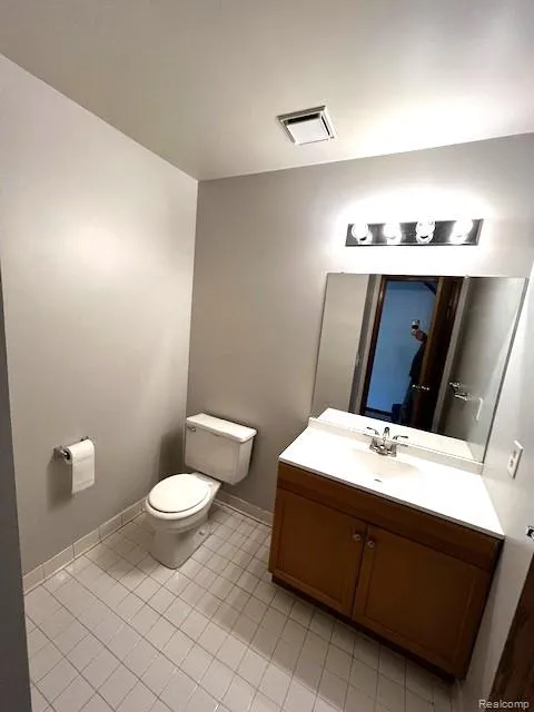 2266 HERITAGE POINTE DRIVE Sterling Heights City, MI 48314