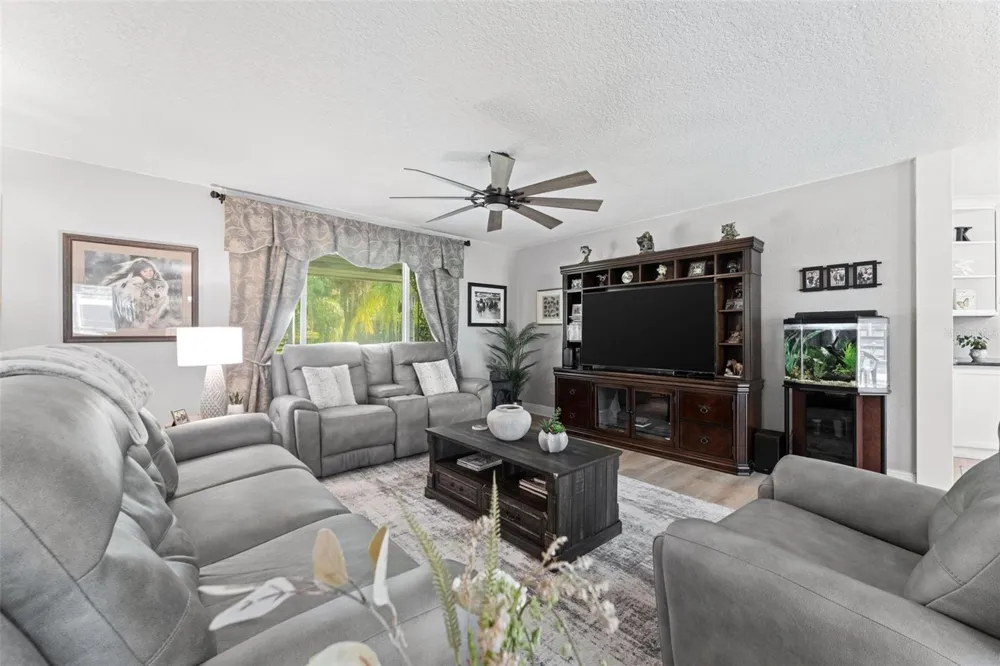 2131 W POINSETTIA DRIVE Port Orange, FL 32128