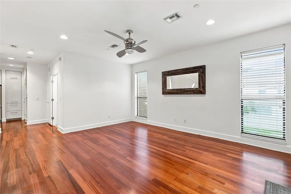212 S MOODY AVENUE #2 Tampa, FL 33609