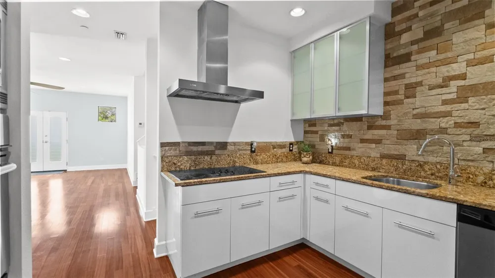 212 S MOODY AVENUE #2 Tampa, FL 33609