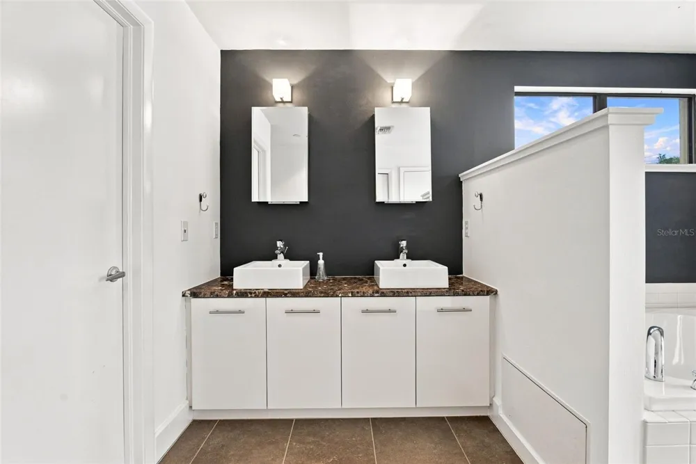 212 S MOODY AVENUE #2 Tampa, FL 33609