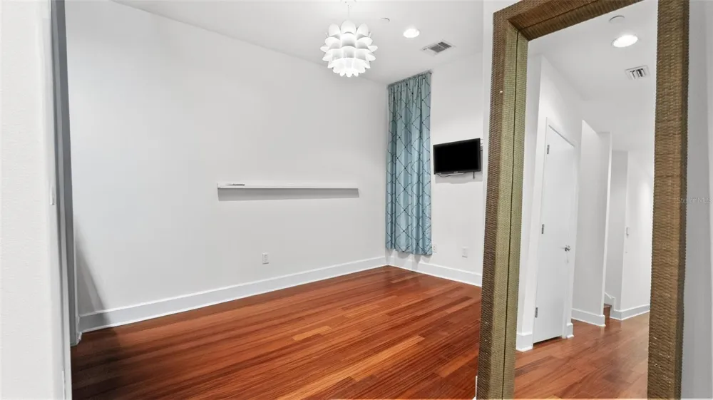212 S MOODY AVENUE #2 Tampa, FL 33609
