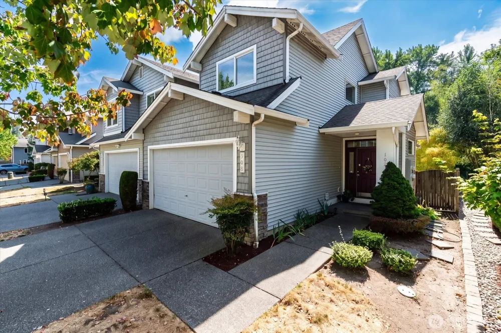 308 196th Place SW #305 Lynnwood, WA 98036
