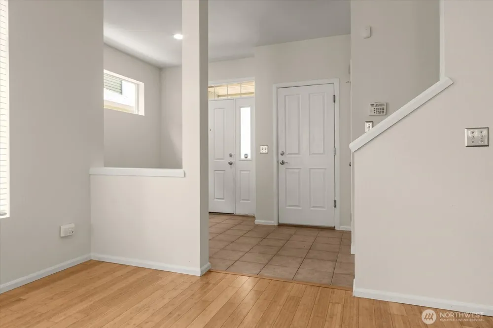 308 196th Place SW #305 Lynnwood, WA 98036